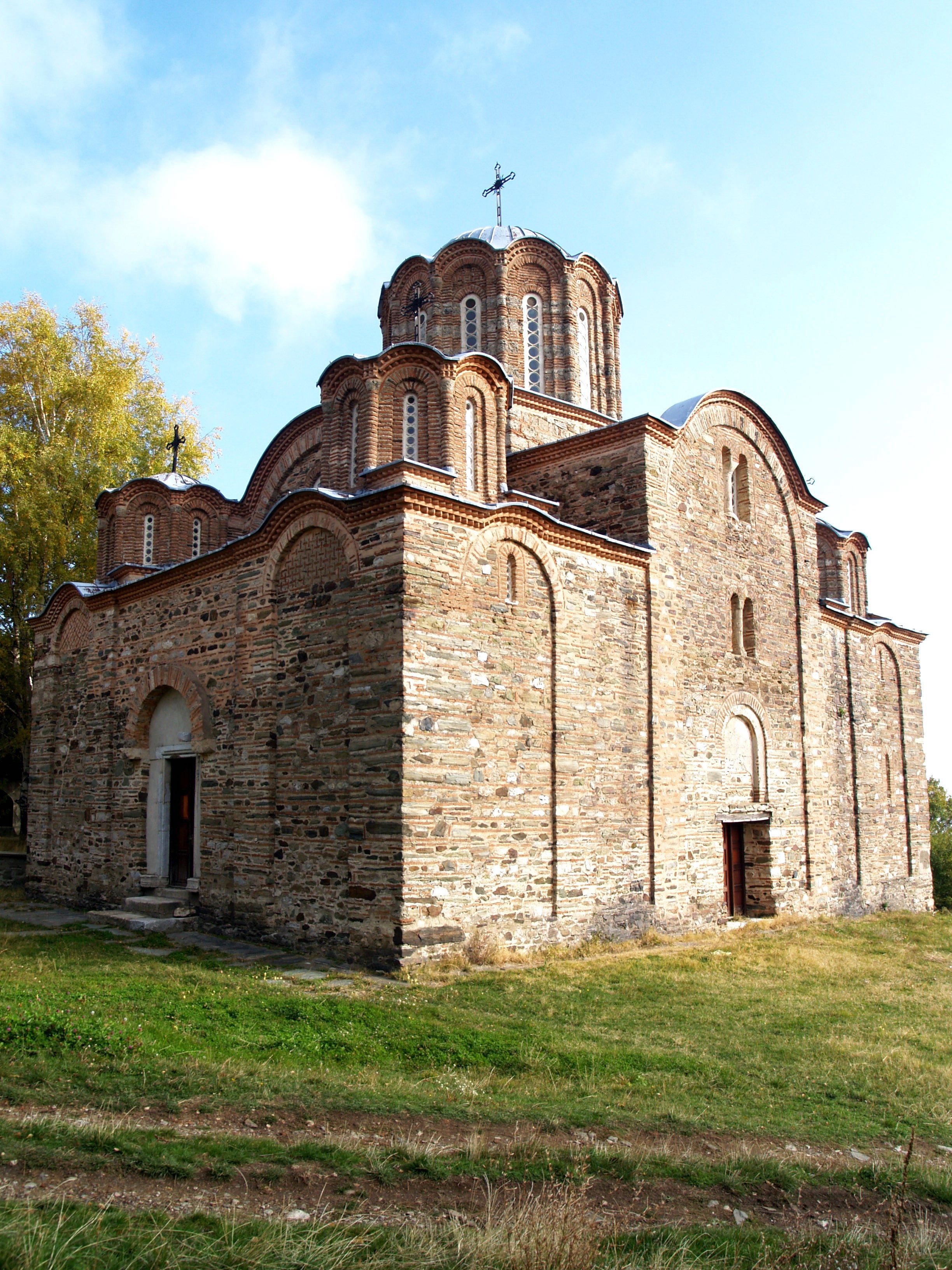 <p>Mateič Monastery, exterior view (source: J. Ćirić)</p>