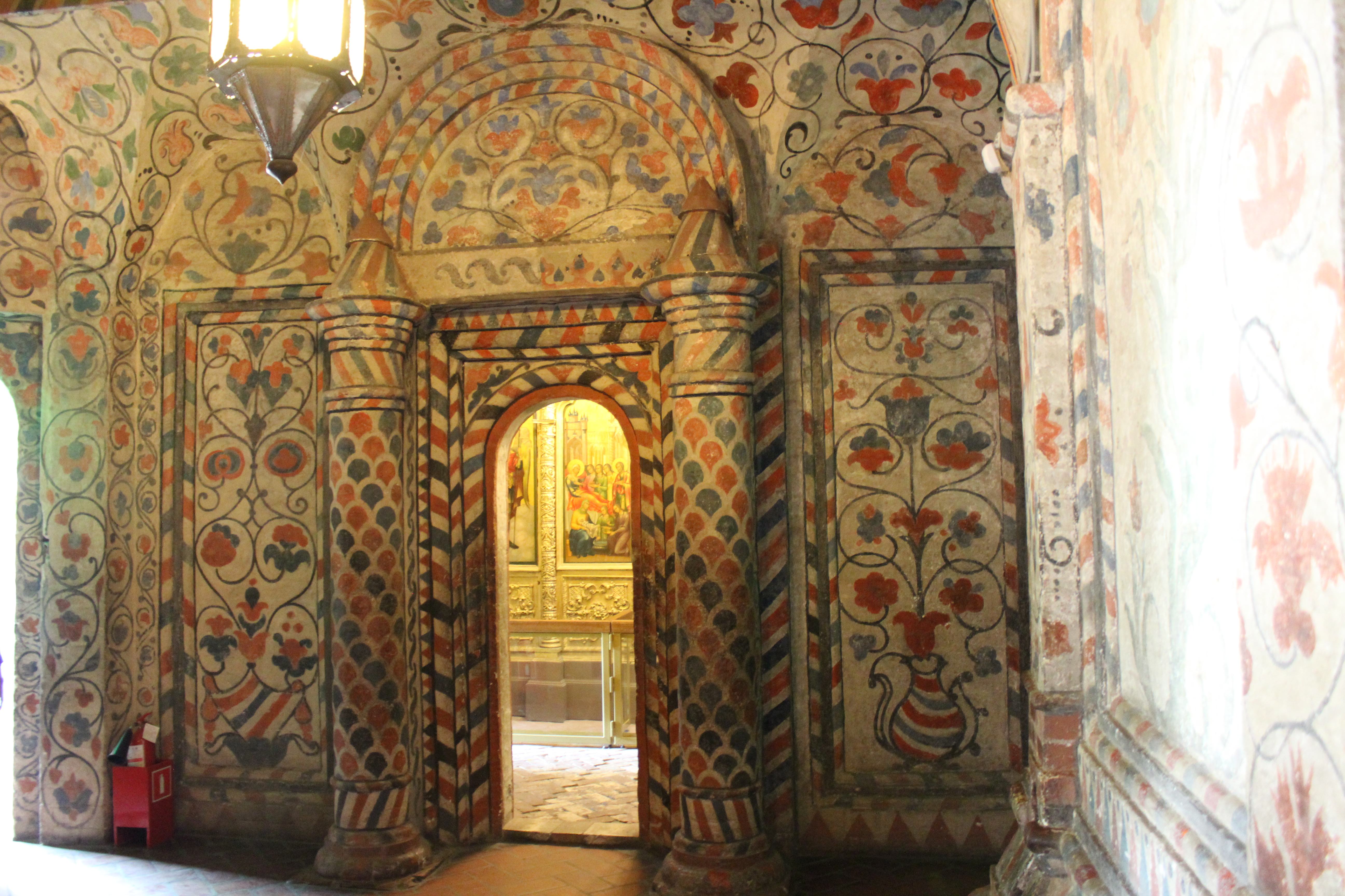 <p>Saint Basil's Cathedral, Interior.</p>