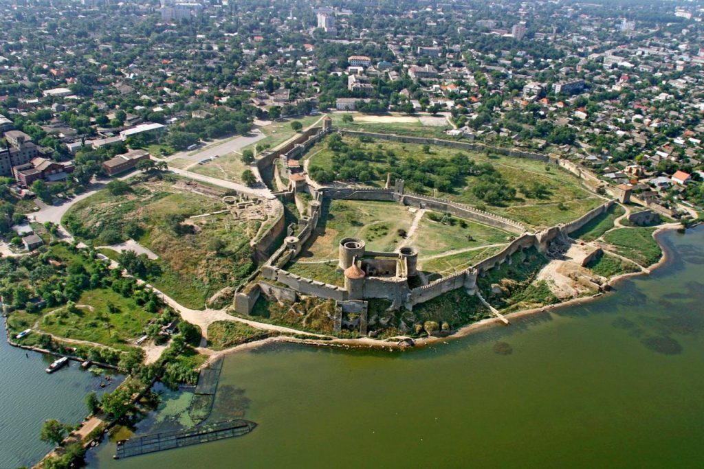 <p>Bird&#39;s eye view of the Bilhorod-Dnistrovskyi (Akkerman) fortress. (source:&nbsp;https://vidviday.ua/blog/ru/belgorod-dnestrovskaya-krepost-fortyfykatsyonnaya-zhemchuzhyna-yuga-ukrayny/#images-3)</p>