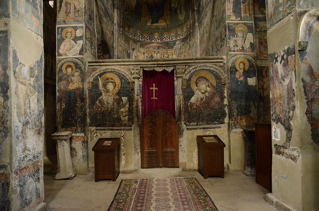 <p>View of the apse and iconostasis, interior, Church of St. George at Staro Nagoričino, 1316&ndash;17 (source: Wikimedia)</p>