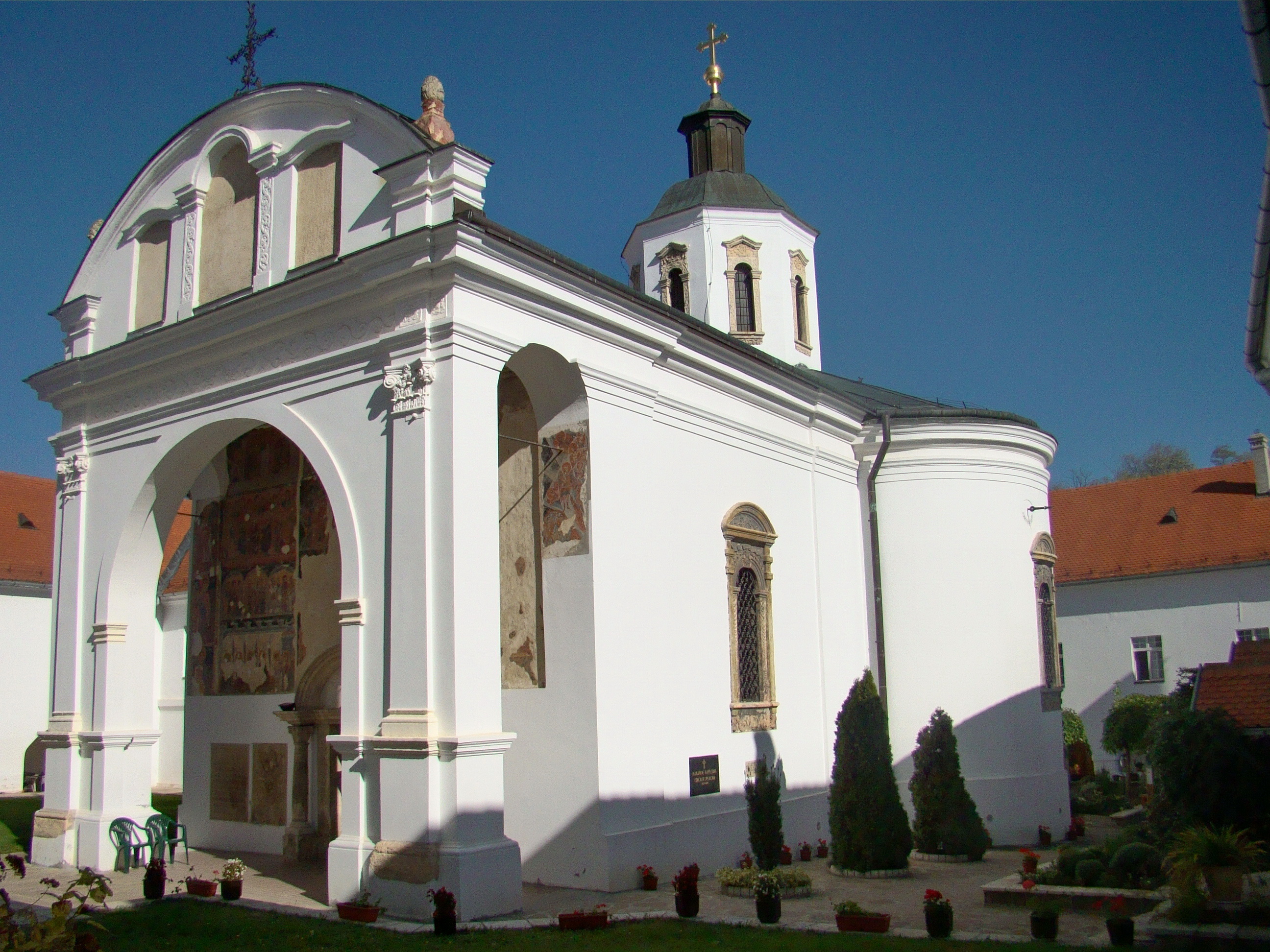 <p>Monastery of Krušedol (source: Wikimedia Commons)</p>